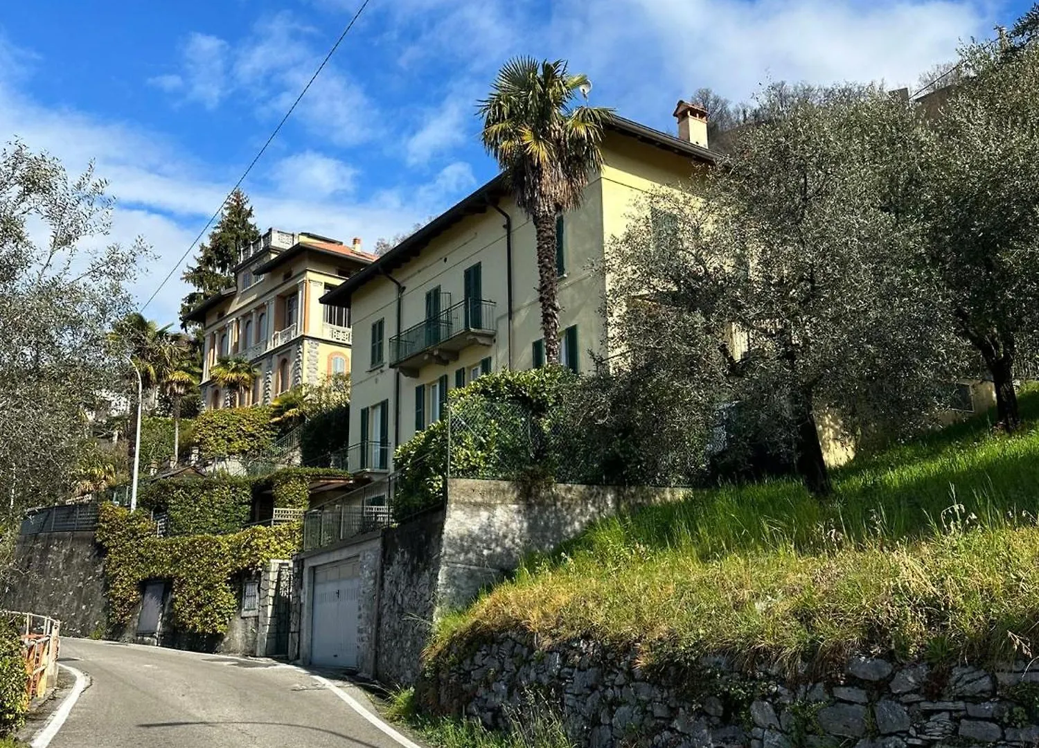 Le Palm House Has Two Bedrooms With The Breathtaking View Over Lake Como Perledo Holiday home
