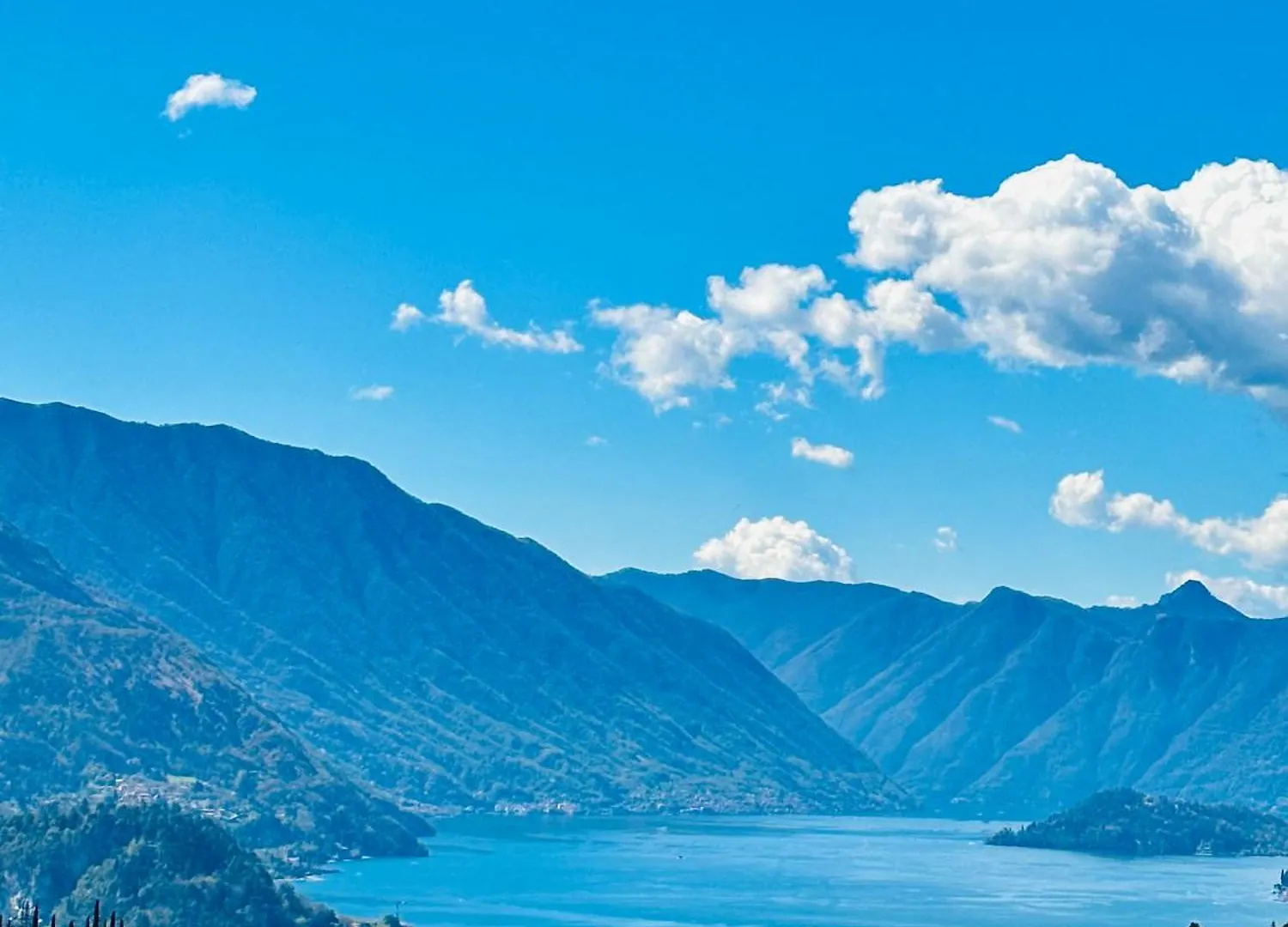 Le Palm House Has Two Bedrooms With The Breathtaking View Over Lake Como Perledo Holiday home