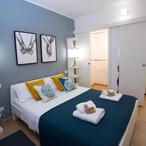  Apartment Darlin 30 Monti Italy
